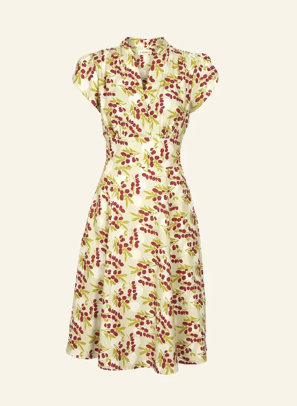Stylish Looks Rita - Cream Damson Dress
