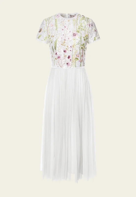 Women's Clothes And Apparel Sets White Floral Embroidered & Mesh Two-pieces Gown