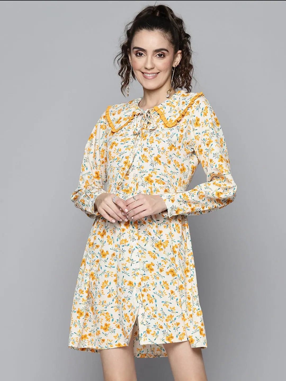 Women's Holiday Clothing Women Off White Floral Big Collar Dress