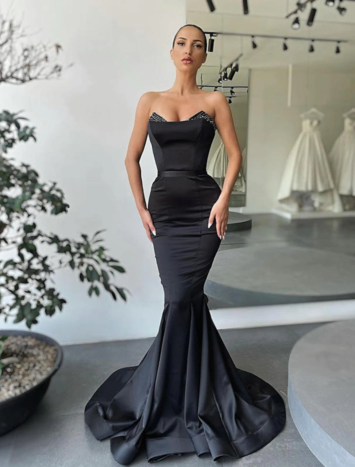 Affordable Women's Apparel Mermaid / Trumpet Evening Gown Sexy Dress Formal Wedding Guest Floor Length Sleeveless Strapless Satin Backless with Beading