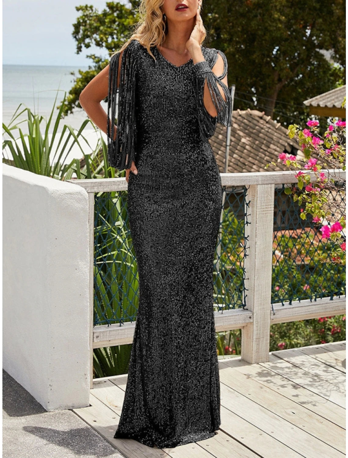 Sustainable Women's Apparel Sheath / Column Evening Gown Sparkle & Shine Dress Wedding Guest Party Wear Sweep / Brush Train Long Sleeve V Neck Sequined with Glitter Pleats