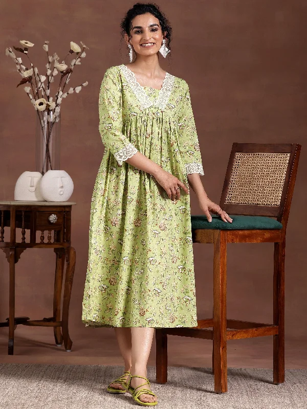 Must Haves Green Printed Cotton Fit and Flare Dress