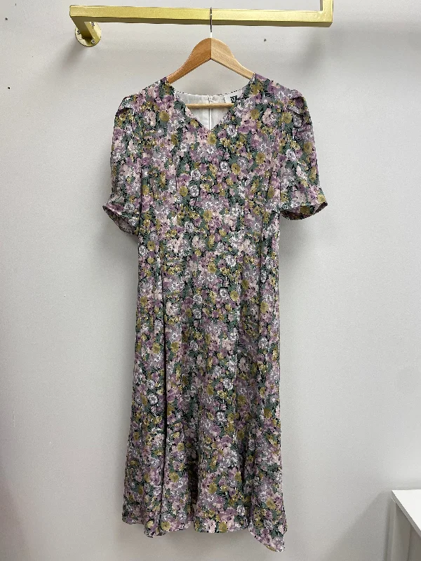 Affordable Women's Clothing Short Sleeve V-neck Floral Purple Midi Dress