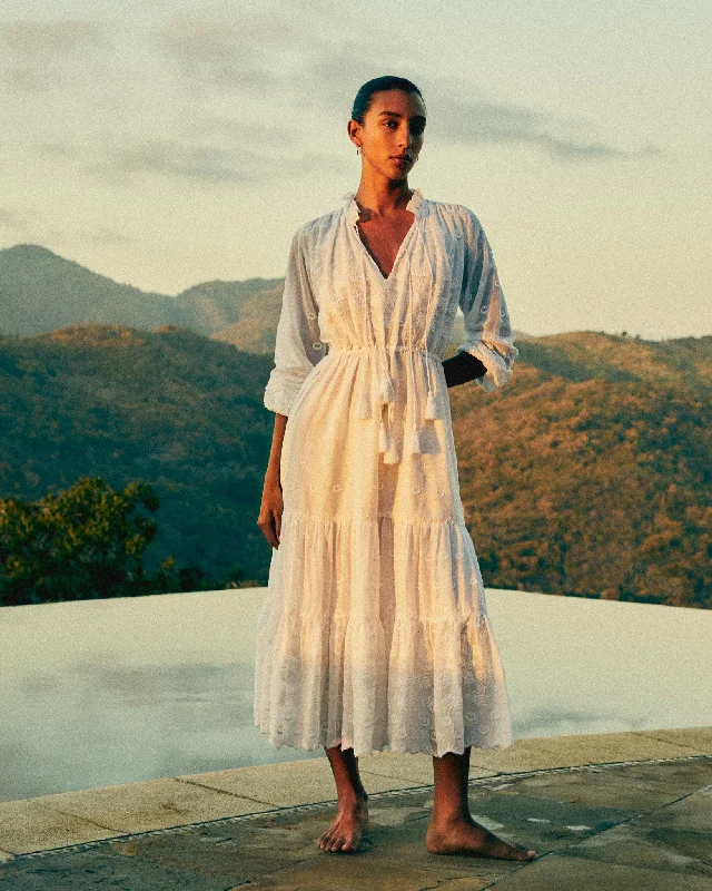Best Deals Of The Season Astrid Dress in White Petal Embroidery