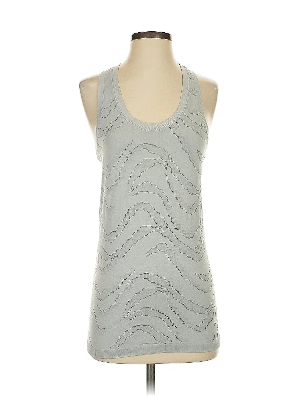 Women's Weekend Outfit Sleeveless Top