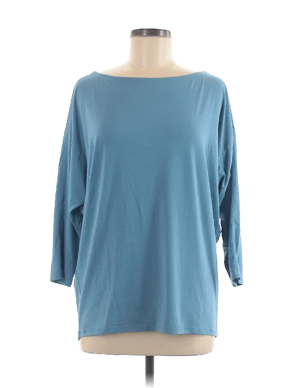 Women's Plus-Size Attire 3/4 Sleeve Top